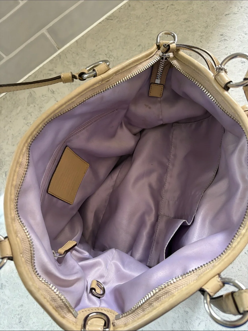 Coach signature leah